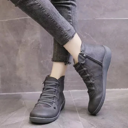 Clara | The perfect leather boots to keep you warm all winter long