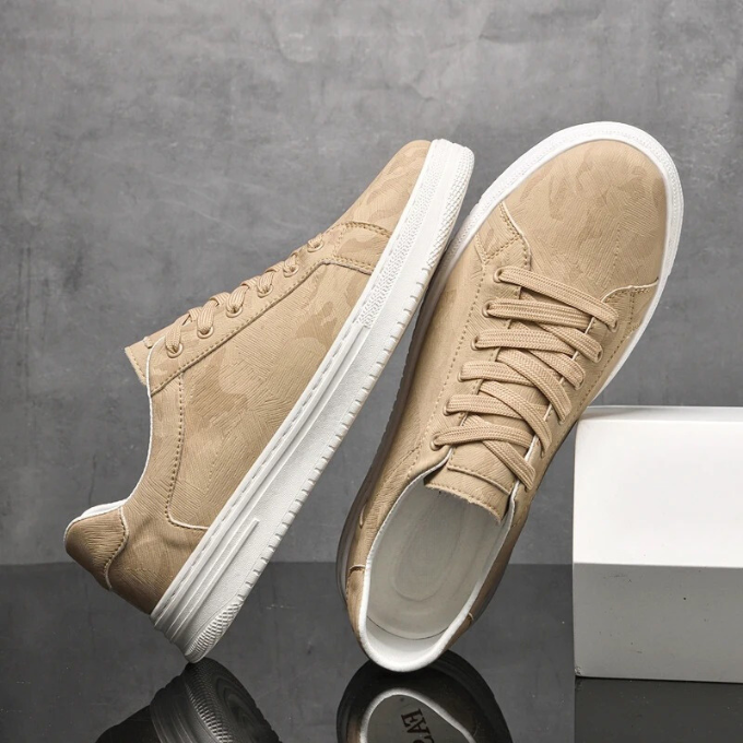 Belmont l  Classic Sneaker