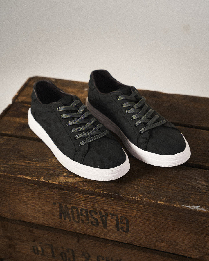 Belmont l  Classic Sneaker
