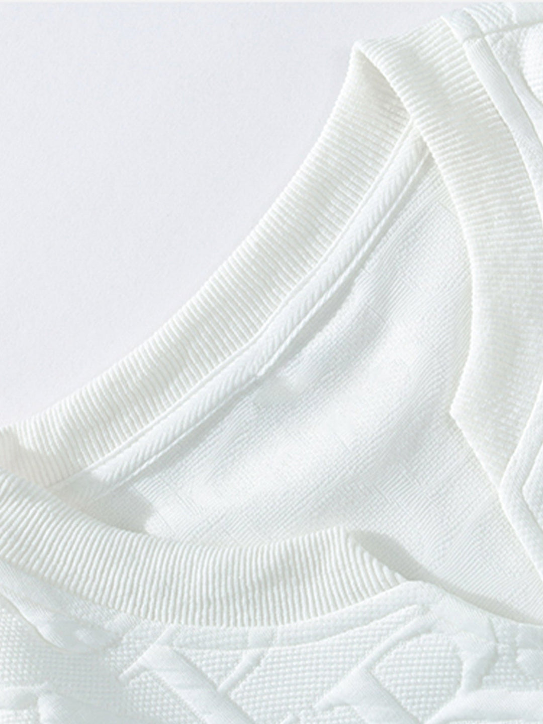 Letter Jacquard V-neck T-shirt