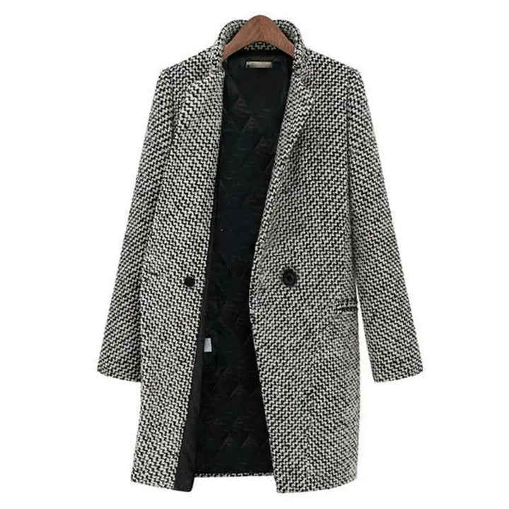 Claudia Coat — Elegance, Warmth, and Guaranteed Compliments
