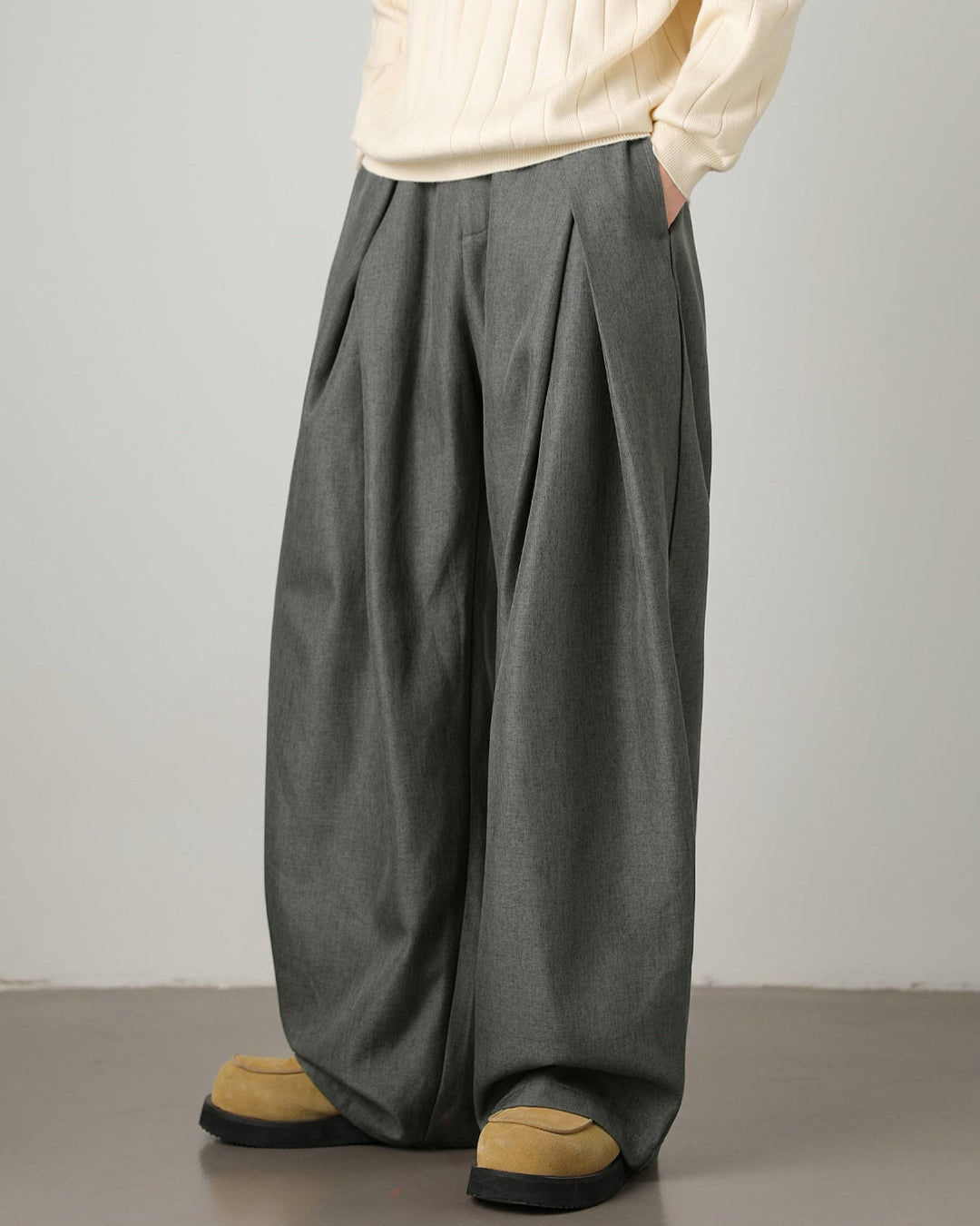 Modern Essential Wide-Leg Trouser