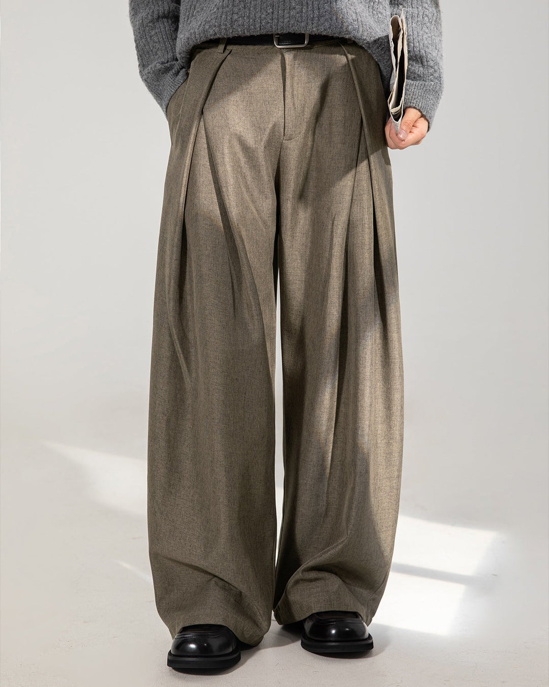 Modern Essential Wide-Leg Trouser