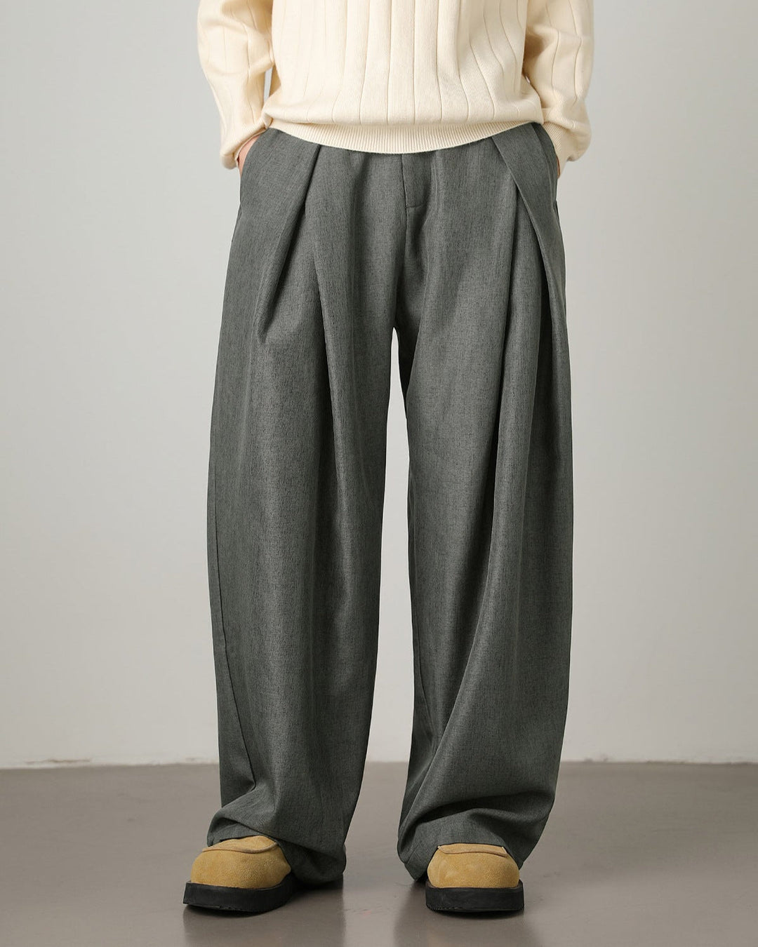 Modern Essential Wide-Leg Trouser