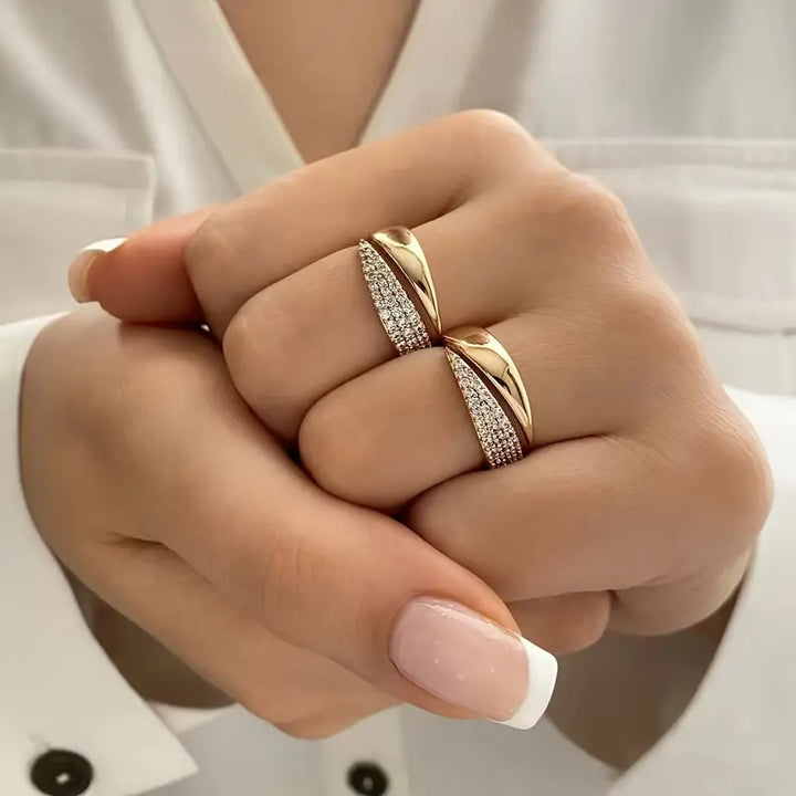 Elegante Gouden Ring met Sprankelende Stenen (1+1 GRATIS)