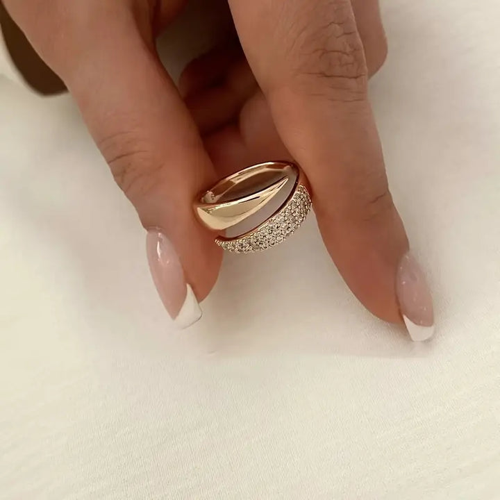 Elegante Gouden Ring met Sprankelende Stenen (1+1 GRATIS)