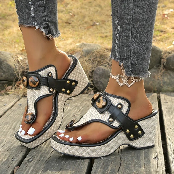 Evelina Resin Slides