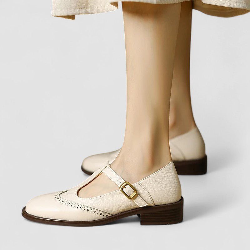 LYN – CLASSIC T-BAR MARY JANE FLATS