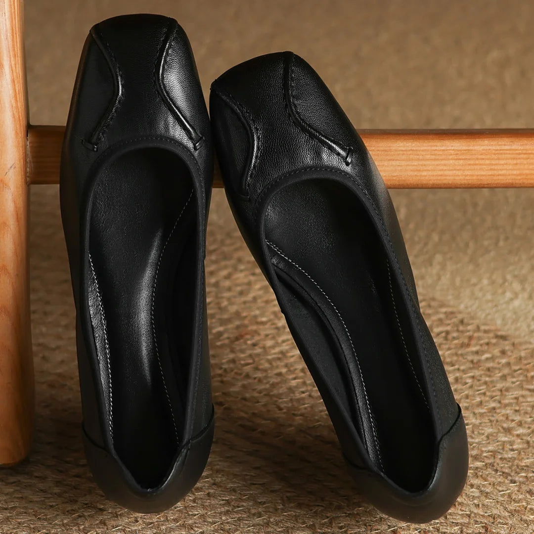 Aura Leather Toe Flats