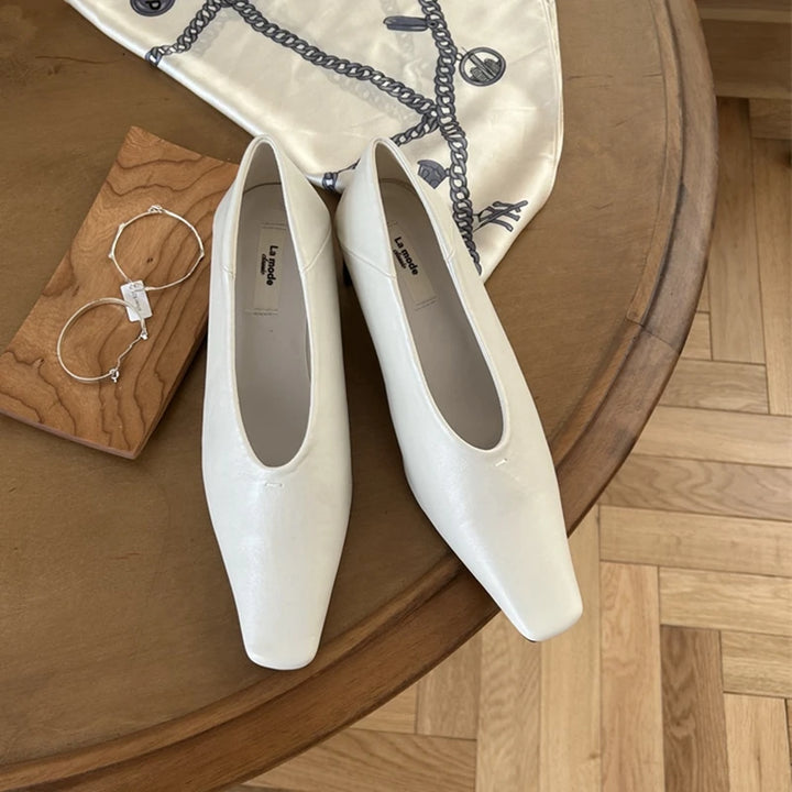 Vanta Leather Flats