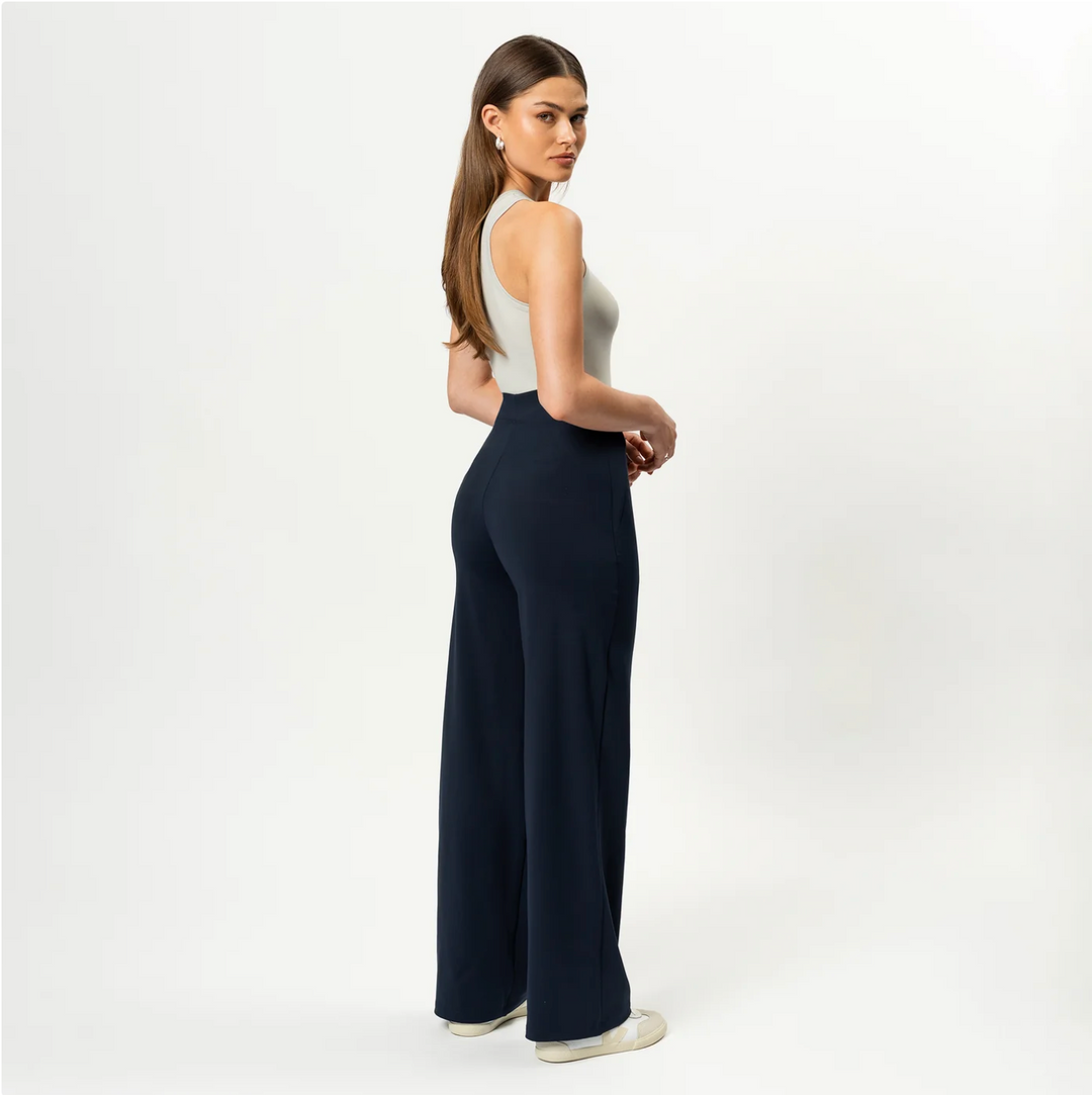 Asana Relaxed Straight Pant