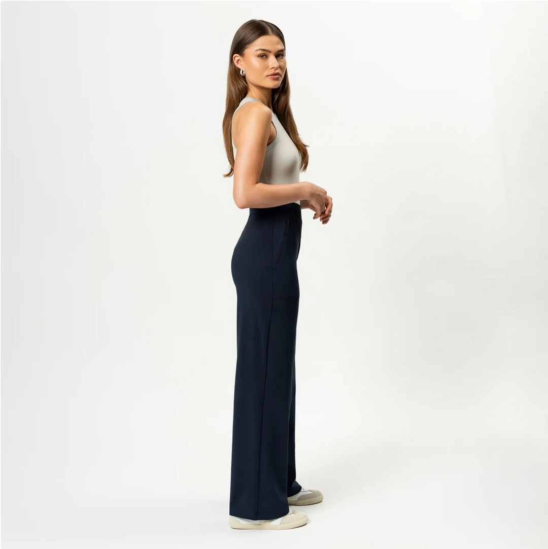 Asana Relaxed Straight Pant