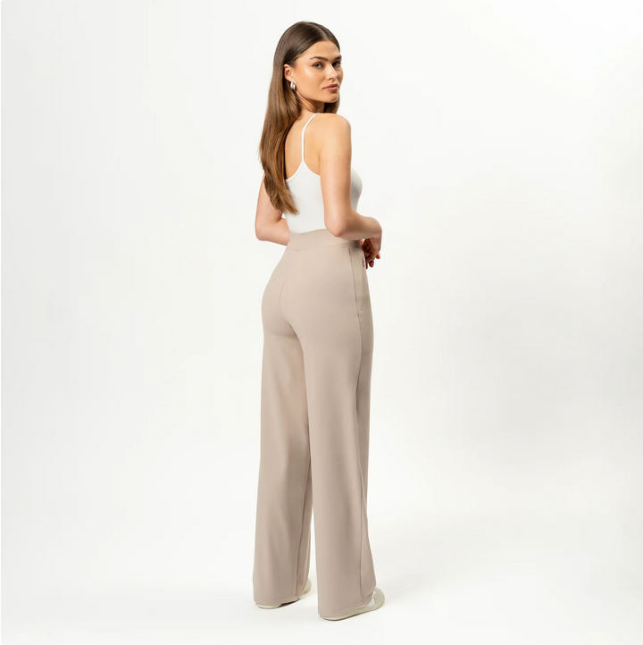 Asana Relaxed Straight Pant