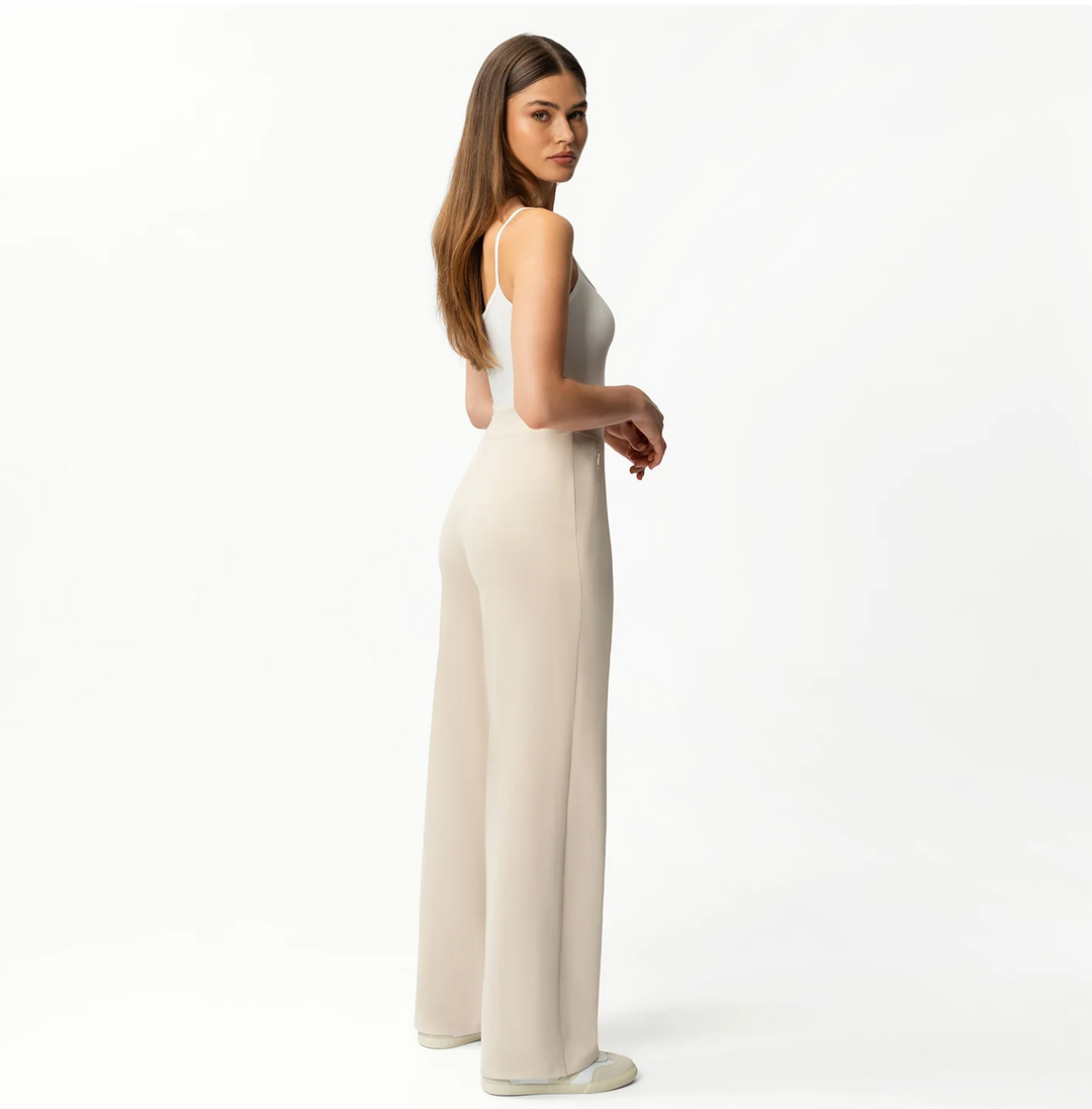 Asana Relaxed Straight Pant