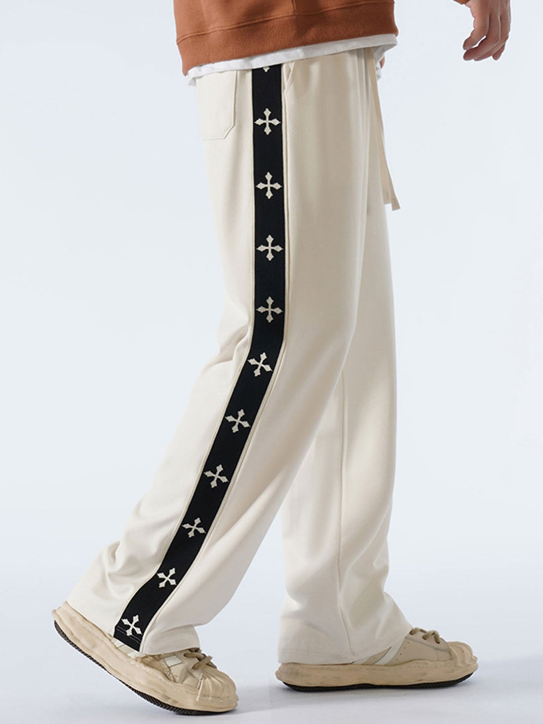 Relax Fit Cross Side Stripe Straight Leg Broek
